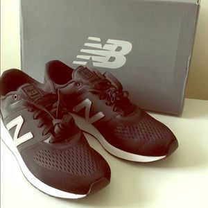 New balance classic 24 running sneaker